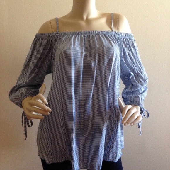 Moon Kiss Tops - Off shoulder striped top